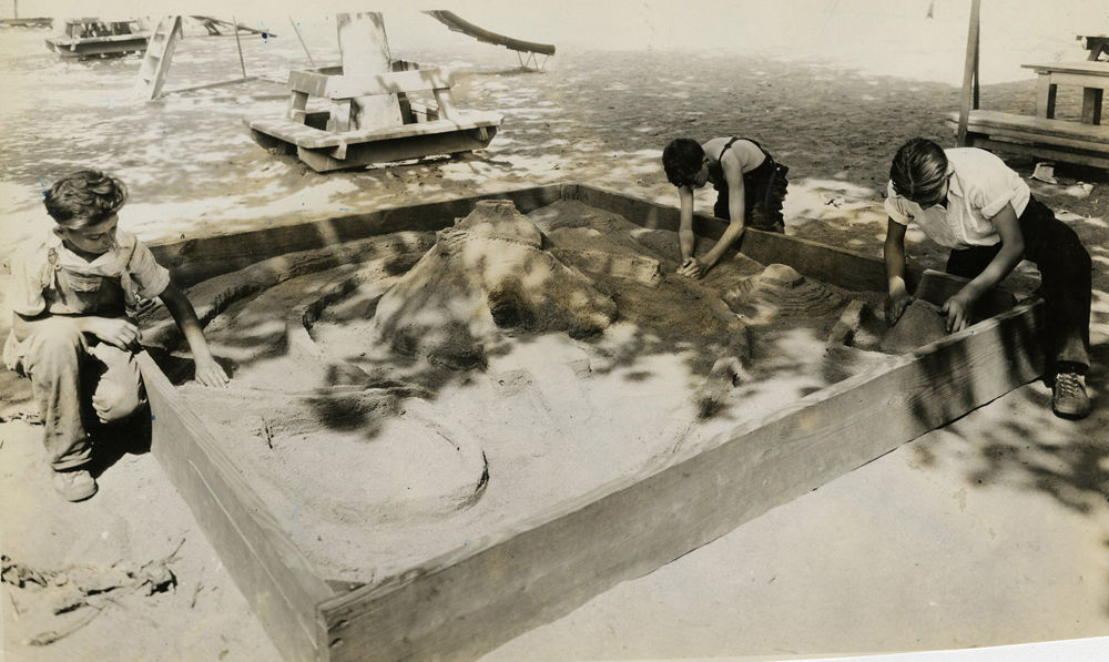 1930: Sandbox
